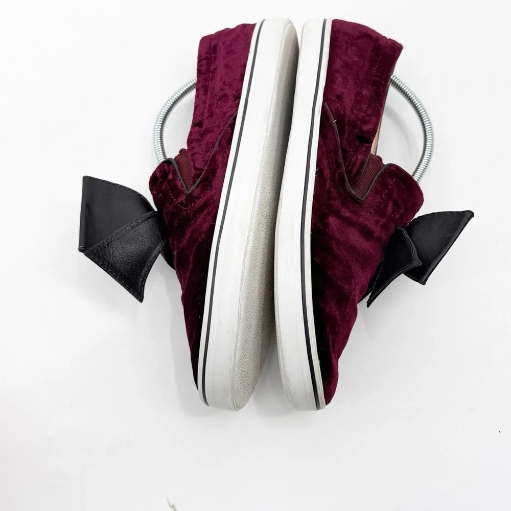 Kate Spade Delise Too Velvet Black Bow Slip On Sneakers Burgundy Wine Size 10